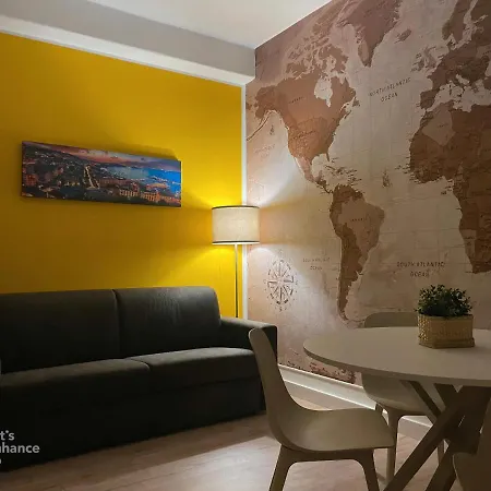 Casa Ste - San Martino, Vomero, Appartement Naples